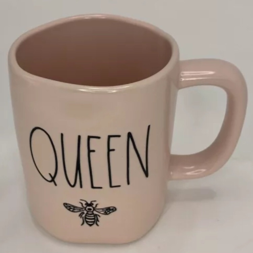 Rae Dunn QUEEN BEE Mug, Pink